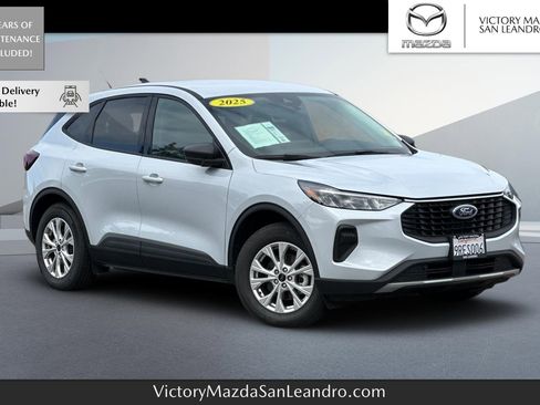 Used 2025 Ford Escape Active image 1