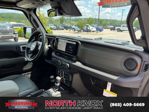 New 2026 Jeep Gladiator Mojave AWD/4WD image 27
