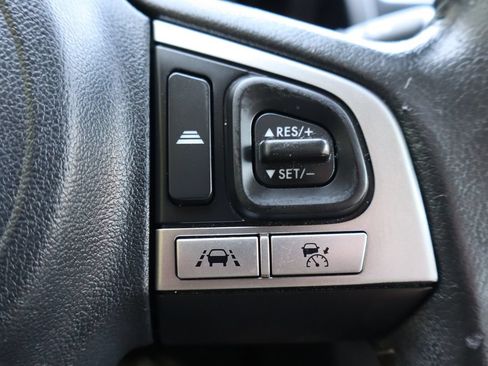 Used 2017 Subaru Forester 2.5i Limited AWD/4WD image 30