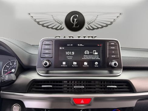 Used 2020 Kia Telluride LX FWD image 24