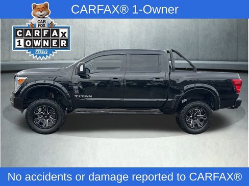 Used 2022 Nissan Titan SV w/ SV Convenience Package image 2