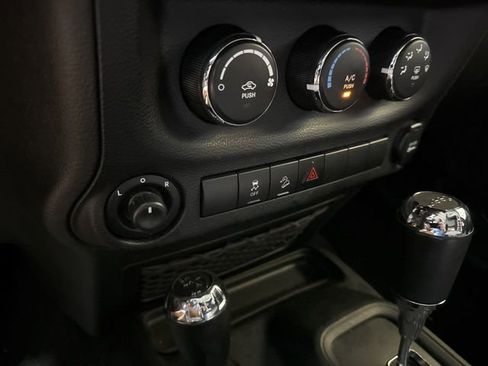 Used 2017 Jeep Wrangler Unlimited Sport w/ Quick Order Package 24S image 9