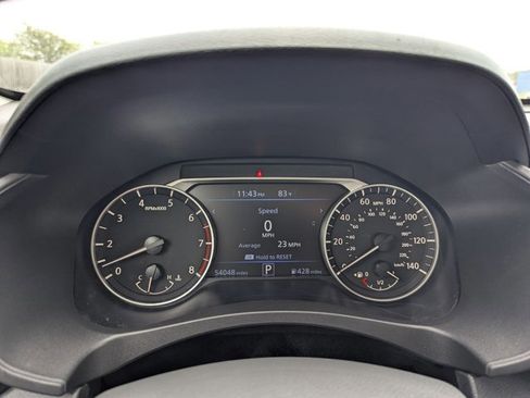 Used 2024 Nissan Altima 2.5 SV image 11