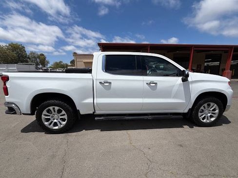 Used 2023 Chevrolet Silverado 1500 LTZ w/ LTZ Convenience Package II AWD/4WD image 7