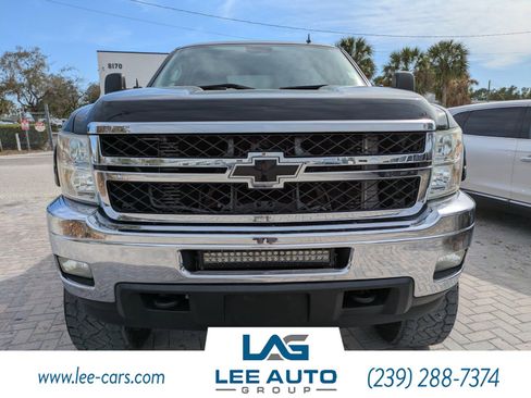 Used 2013 Chevrolet Silverado 2500 LT w/ Custom Sport Truck Package AWD/4WD image 7