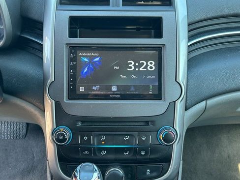 Used 2014 Chevrolet Malibu LT image 12