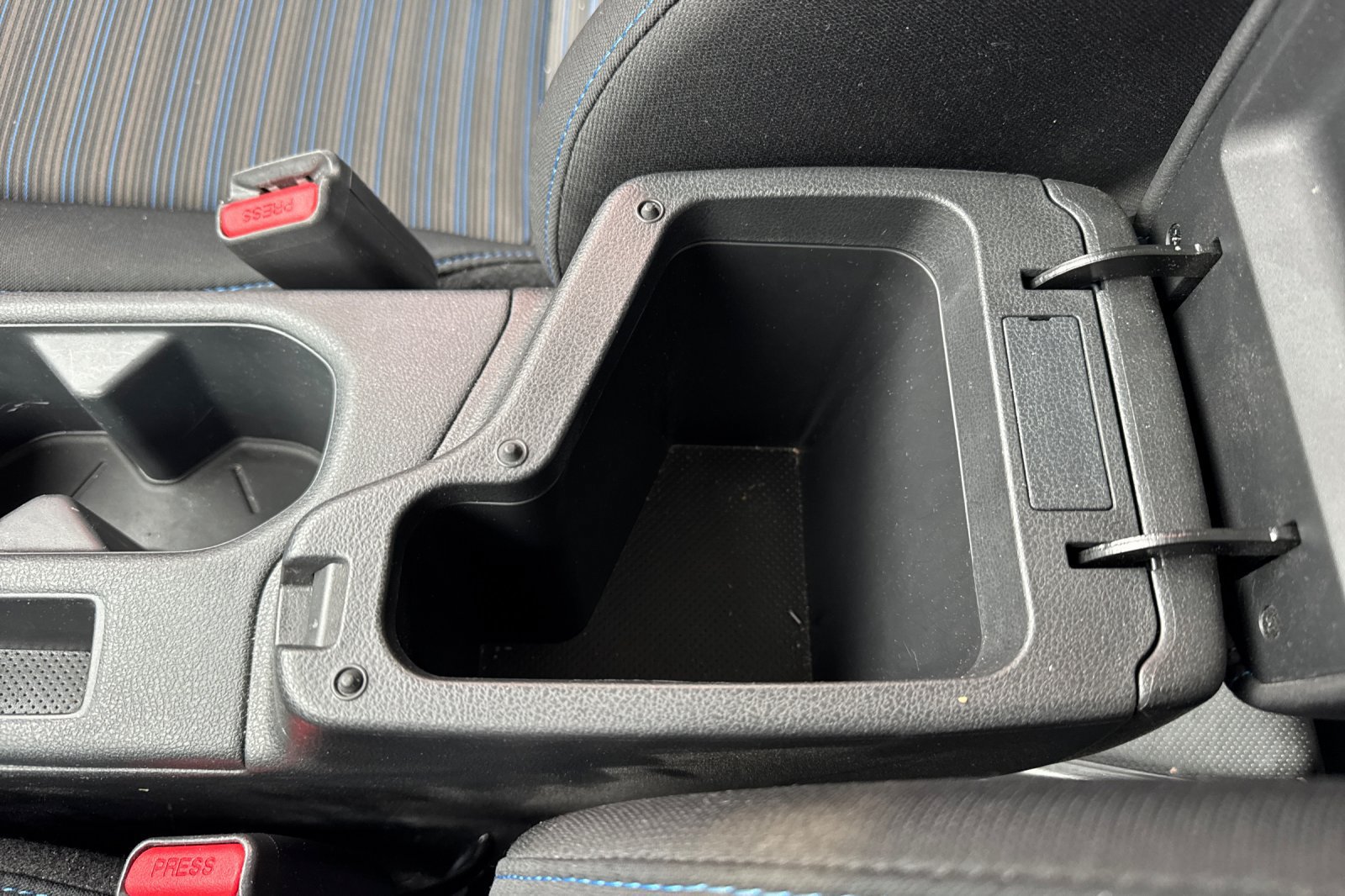 Used 2025 Nissan Leaf S FWD image 33