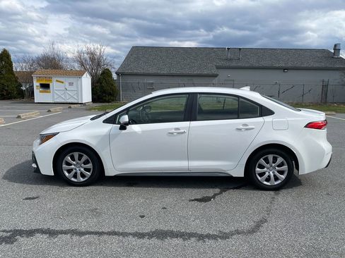 Used 2021 Toyota Corolla SE image 9