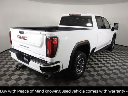 Used 2022 GMC Sierra 2500 AT4 image 3