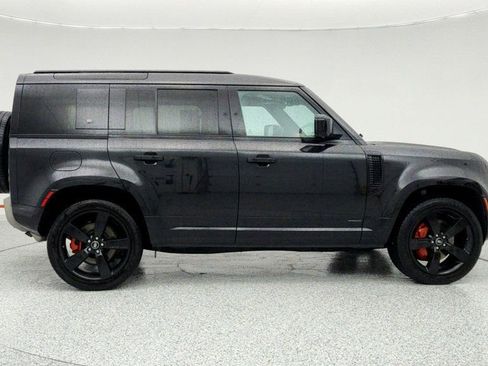 Used 2020 Land Rover Defender 110 X image 4