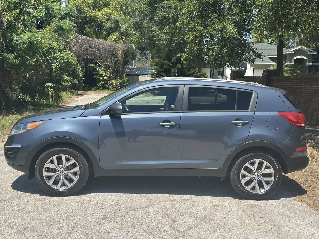 Used 2016 Kia Sportage LX w/ LX Popular Package FWD image 2