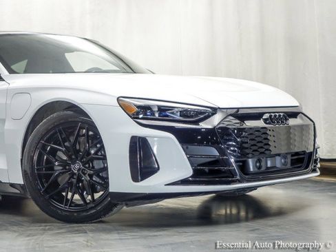Used 2022 Audi e-tron GT Premium Plus AWD/4WD image 2
