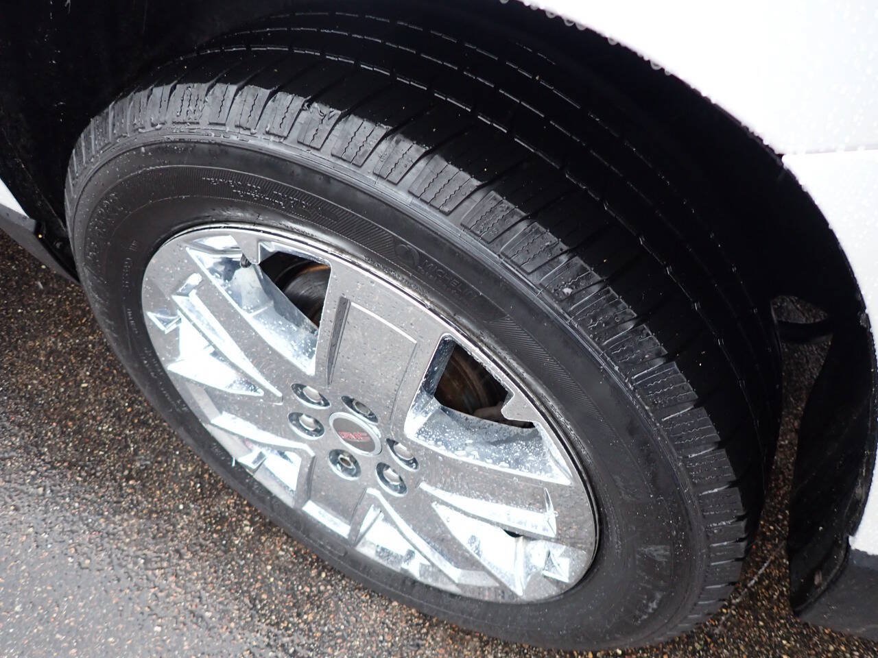 Used 2017 GMC Acadia Limited SLT AWD/4WD image 14