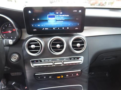 Used 2022 Mercedes-Benz GLC 300 4MATIC Coupe image 15