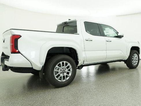 New 2026 Toyota Tacoma Limited AWD/4WD image 33