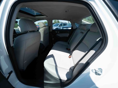 Certified 2024 Honda Civic Touring image 22