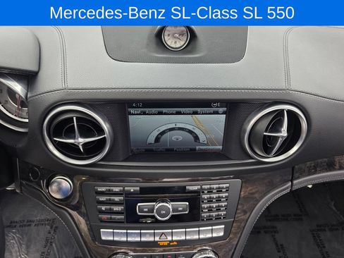 Used 2016 Mercedes-Benz SL 550 image 21