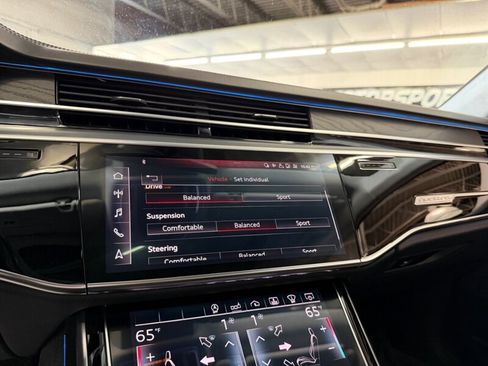 Used 2019 Audi A8 L 3.0T image 23