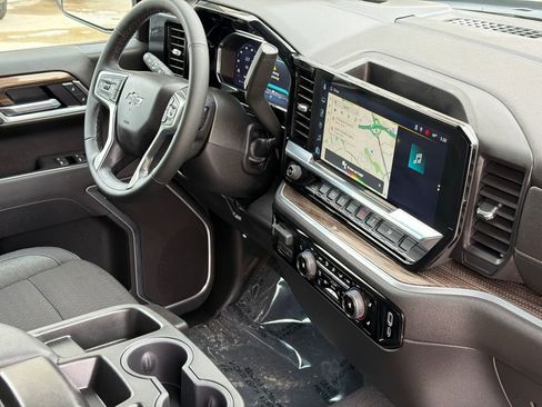 Used 2026 Chevrolet Silverado 1500 RST image 9