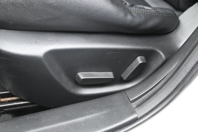Used 2017 MAZDA MAZDA3 Touring w/ Popular Equipment Package FWD image 22