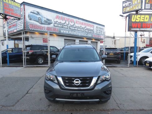 Used 2017 Nissan Pathfinder S image 6
