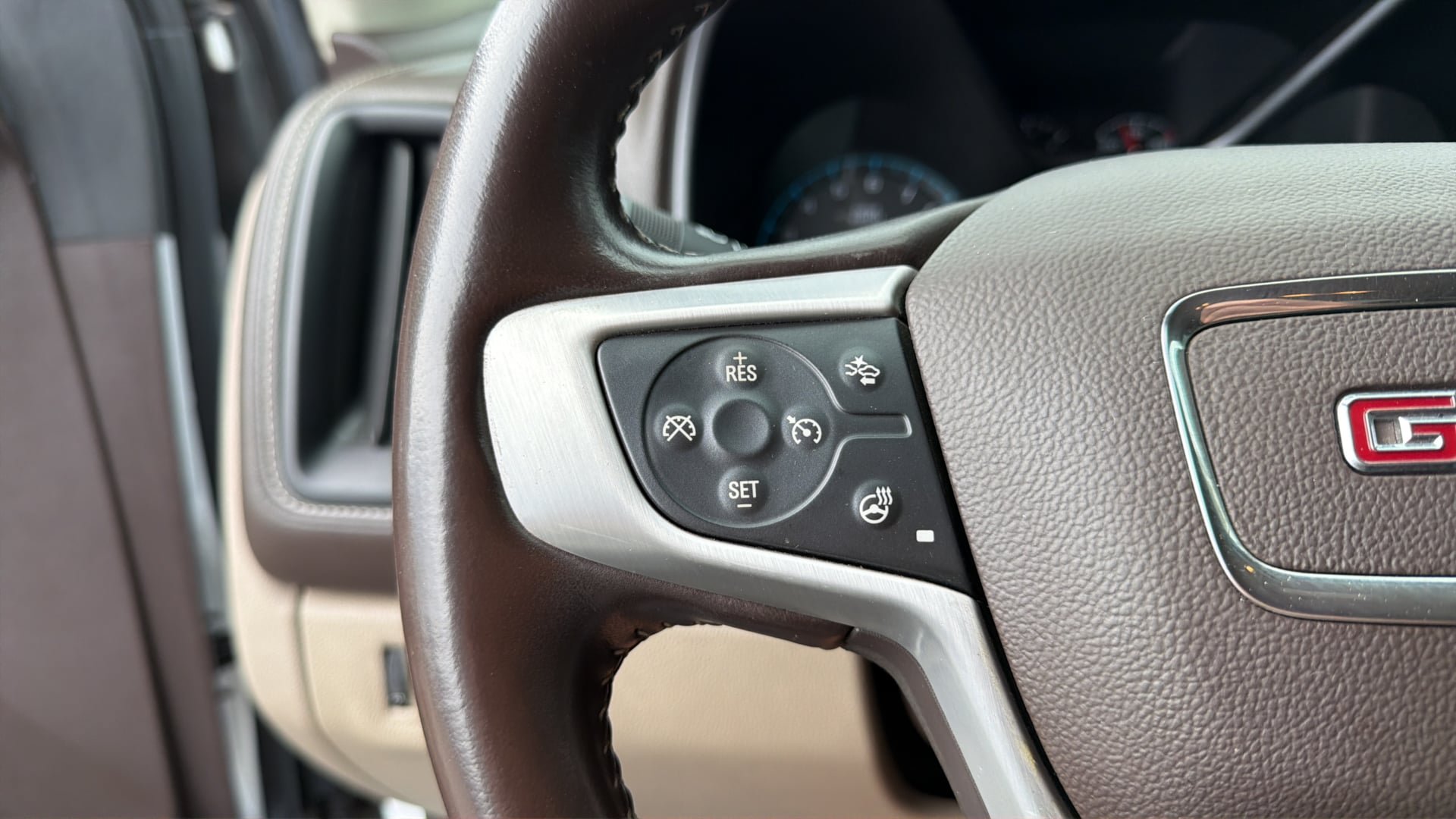 Used 2020 GMC Canyon SLT w/ Driver Alert Package RWD image 25