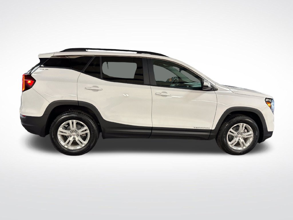 Used 2024 GMC Terrain SLE w/ Driver Convenience Package AWD/4WD image 7