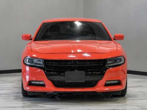 Used 2017 Dodge Charger R/T RWD image 9