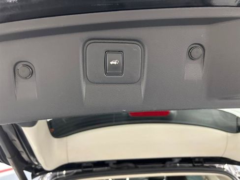 Used 2015 Nissan Murano Platinum w/ Platinum Technology Package image 11