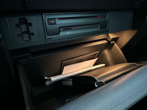 Used 2020 Volkswagen Tiguan SE image 46