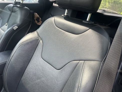 Used 2021 Jeep Compass Latitude w/ Sun and Sound Group AWD/4WD image 6