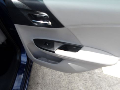 Used 2015 Honda Accord EX-L image 7