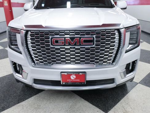 Used 2021 GMC Yukon XL Denali AWD/4WD image 4
