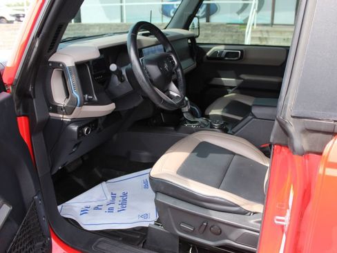 Used 2023 Ford Bronco Wildtrak AWD/4WD image 22