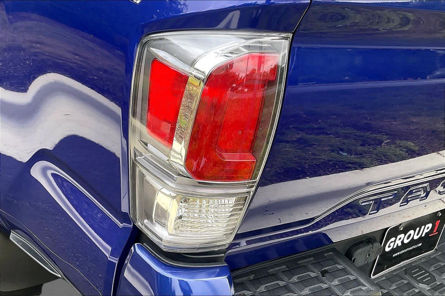 Used 2023 Toyota Tacoma TRD Sport w/ Technology Package AWD/4WD image 29