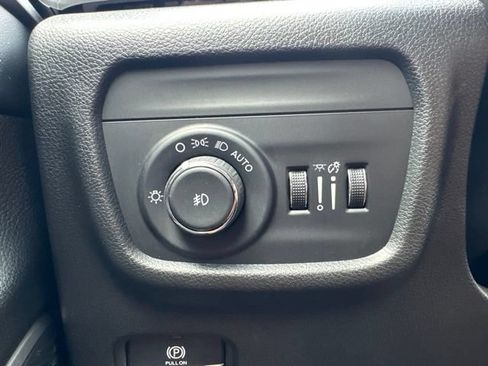 Certified 2026 Jeep Grand Cherokee Limited w/ Limited Altitude Package AWD/4WD image 11