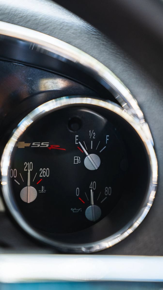 Used 2006 Chevrolet SSR w/ Preferred Equipment Group RWD image 15
