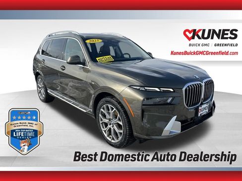 Used 2025 BMW X7 xDrive40i image 1