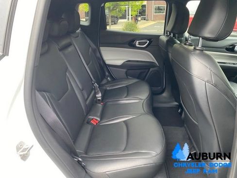 Used 2026 Jeep Compass Limited AWD/4WD image 19