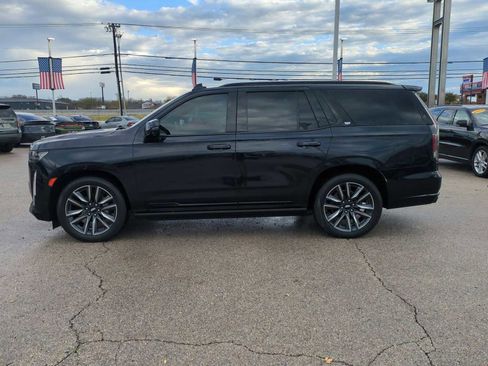 Used 2023 Cadillac Escalade Sport w/ Touring Package image 5