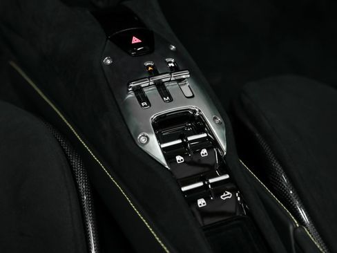 Used 2025 Ferrari SF90 Spider AWD/4WD image 52