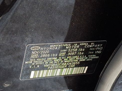 Used 2021 Genesis G80 2.5T w/ Prestige Package image 27