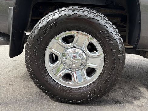 Used 2018 RAM 2500 Tradesman w/ Chrome Appearance Group AWD/4WD image 16