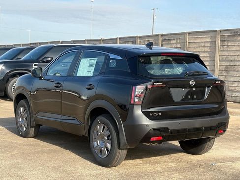 New 2026 Nissan Kicks S image 7