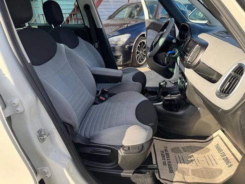 Used 2014 FIAT 500L Easy w/ Popular Equipment Group image 26