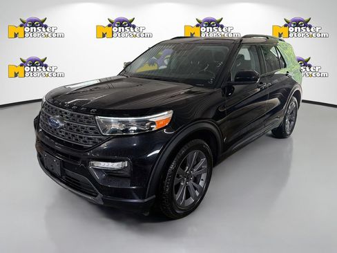 Used 2022 Ford Explorer XLT w/ XLT Sport Appearance Package AWD/4WD image 1