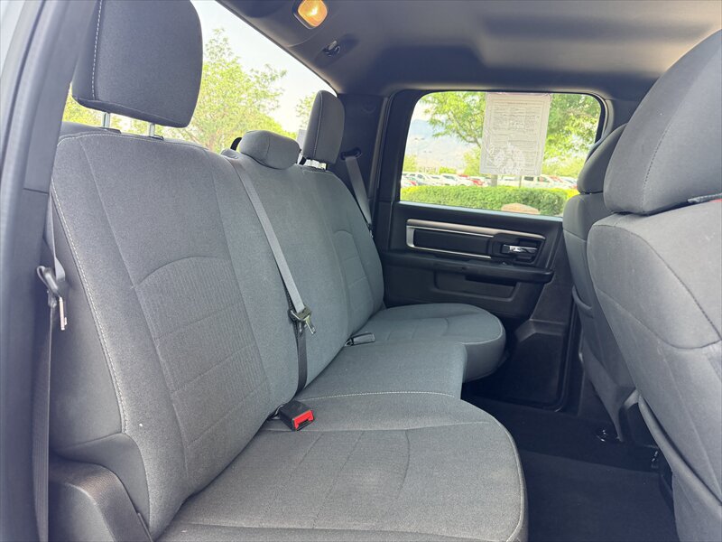 Used 2024 RAM 1500 Warlock AWD/4WD image 19