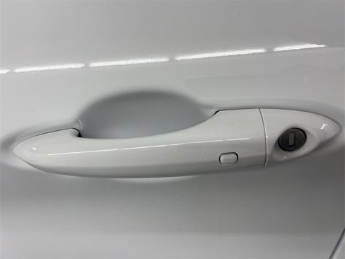 Used 2022 Alfa Romeo Stelvio Veloce image 12