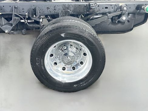 New 2026 RAM 5500 Tradesman w/ Chrome Appearance Group image 17
