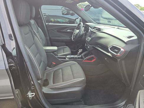 Used 2022 Chevrolet TrailBlazer RS FWD image 11